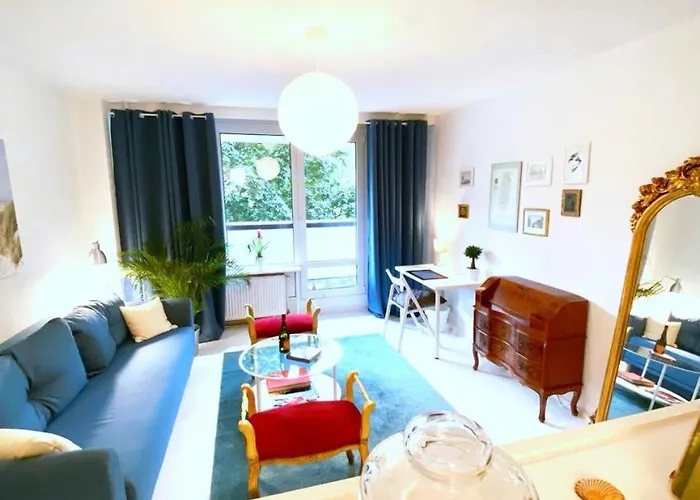 Amazing In The Heart Of Next To Check Point Charlie, 1 To 4 Guests *